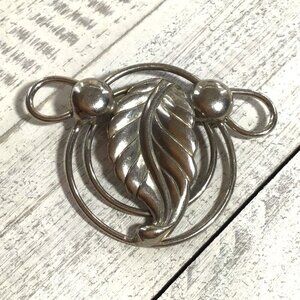 Vintage Silver-Tone Leaf Brooch With Circular Design & Pin Back